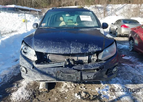 2016 Volkswagen Tiguan R-Line from USA, damaged, VIN WVGBV7AX3GW070058